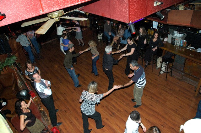 min 2005 12 18 sharkys 164